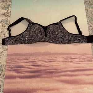 lululemon athletica sports bra